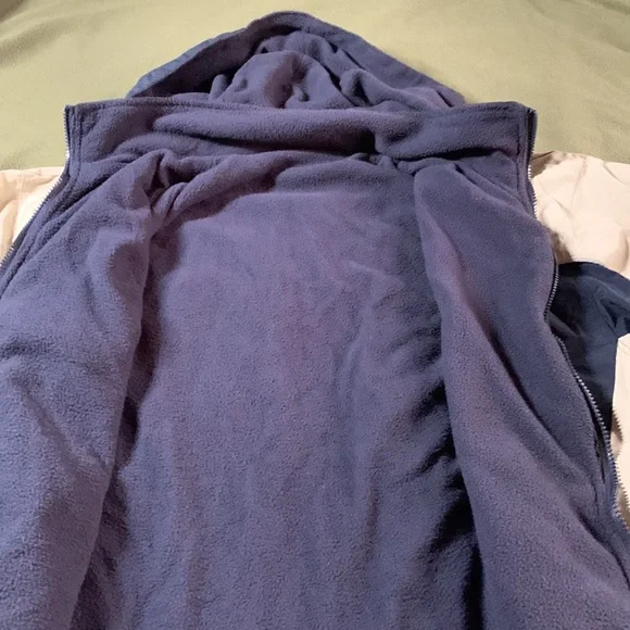 Men’s Air Force jacket w/ fleece lining. Armpit to armpit approx. 26 1/2 inches - Picture 9 of 14